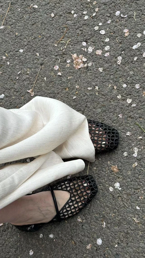 CJ  法式方头镂空编织一字带单鞋