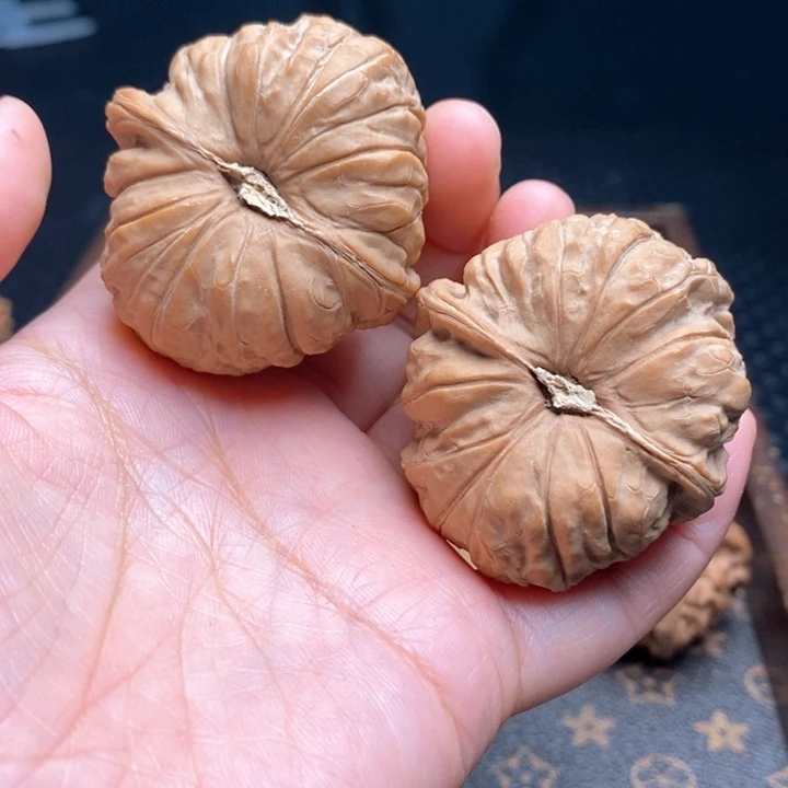 文玩核桃把件石头南瓜44尺