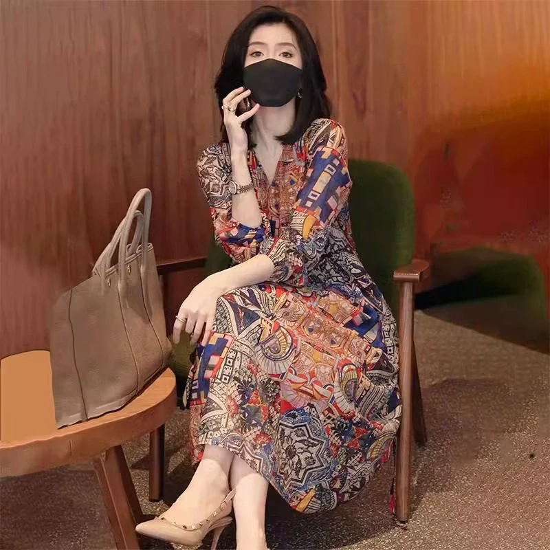 高端轻奢雪纺碎花连衣裙女2025新款夏季复古休闲系带收腰气质长裙