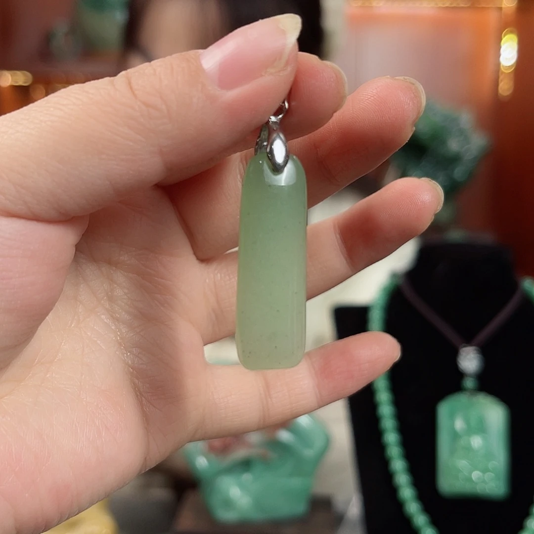 密玉（石英质玉）吊坠未镶嵌