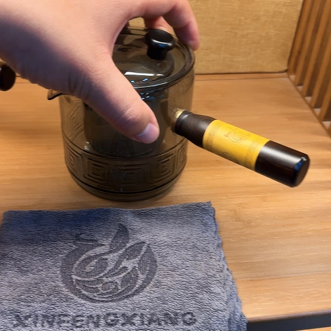 鑫鳳祥回纹侧把壶透黑色