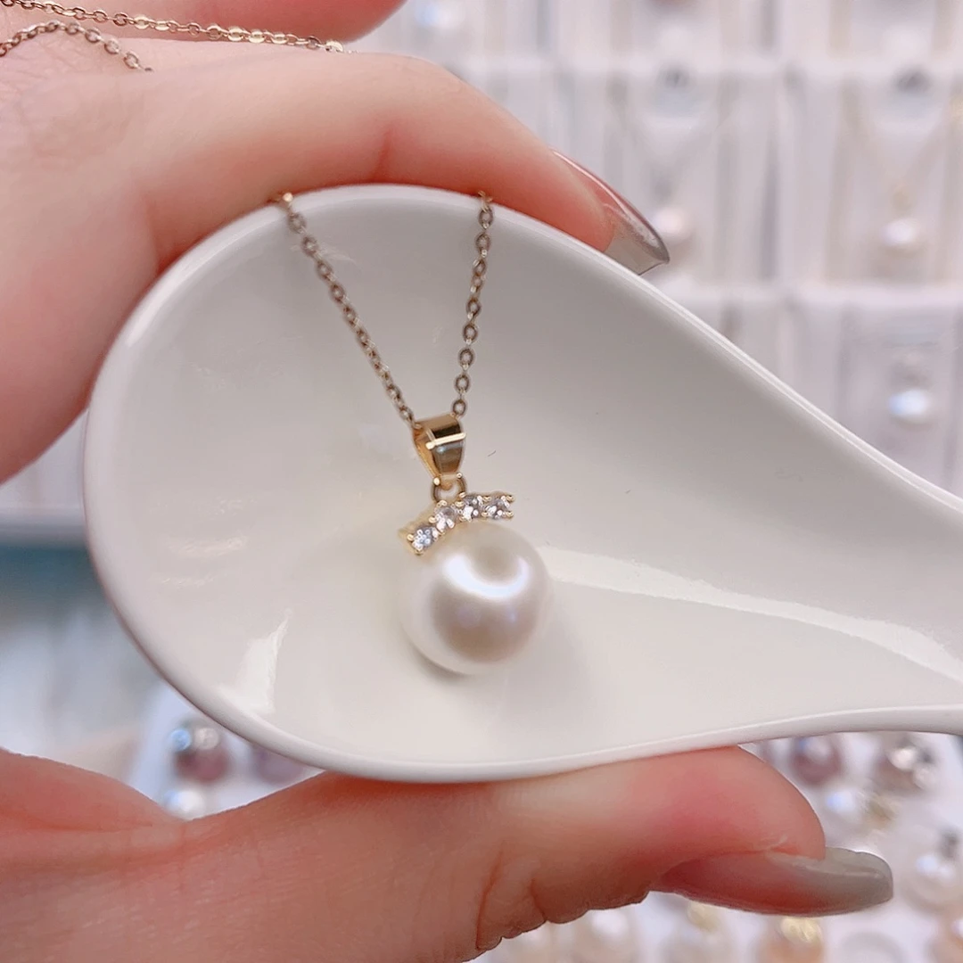 淡水珍珠吊坠(赠链)未镶嵌