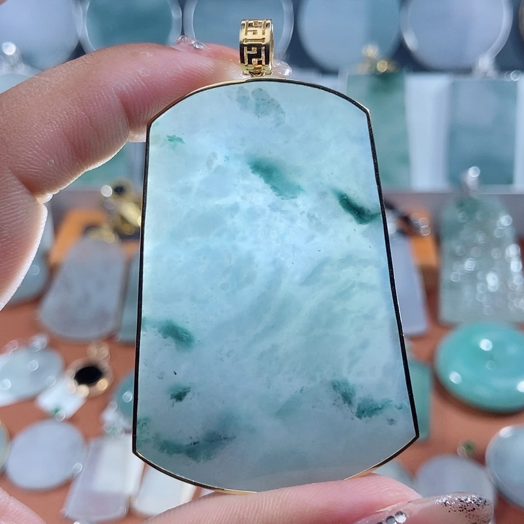 翡翠18K金镶嵌吊坠(不含链)