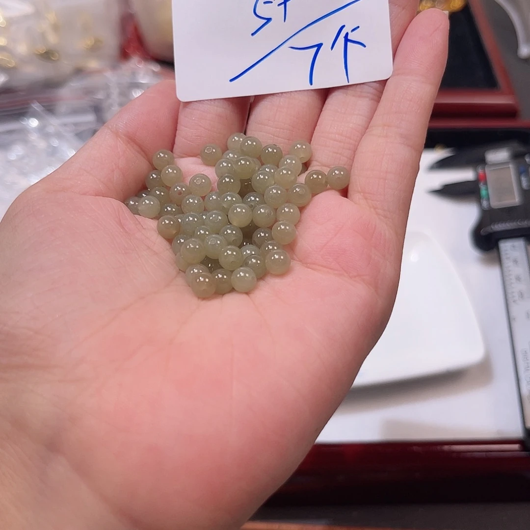 珠宝半成品水晶未镶嵌203 。