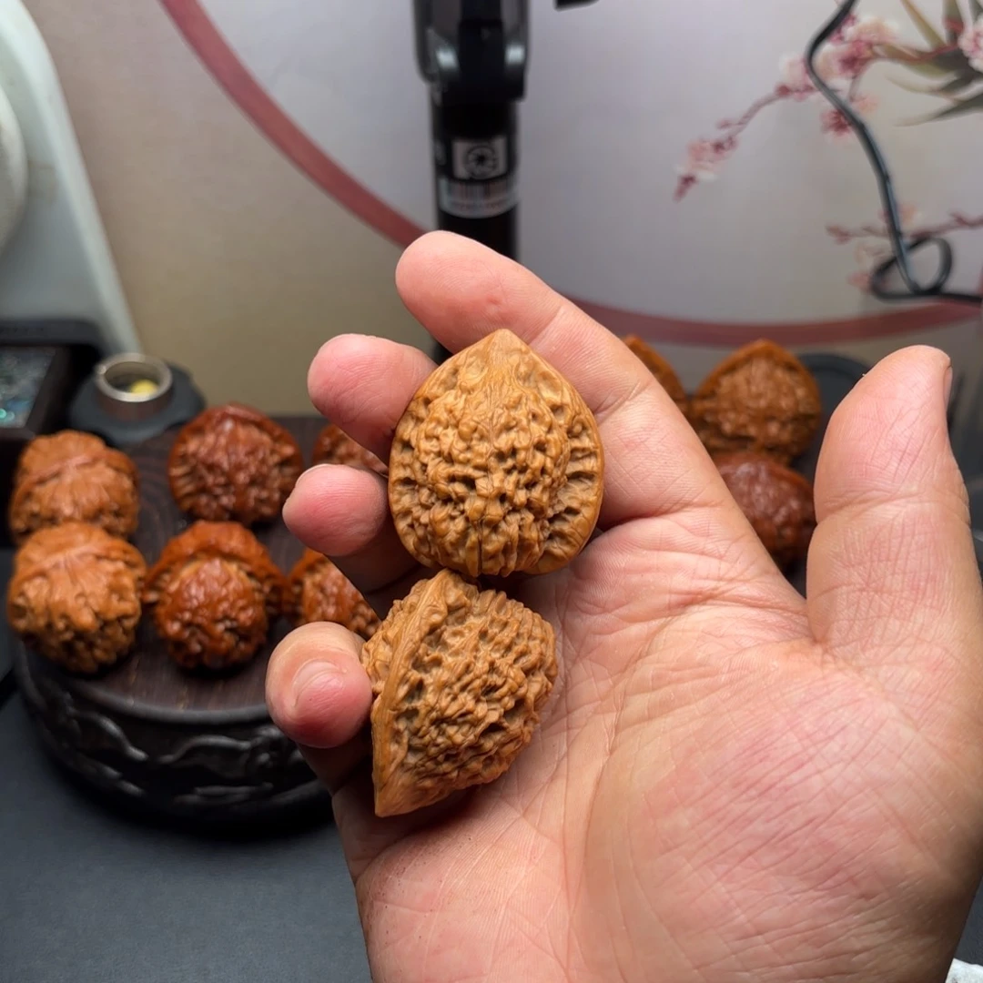 暨***阳文玩核桃把件官帽