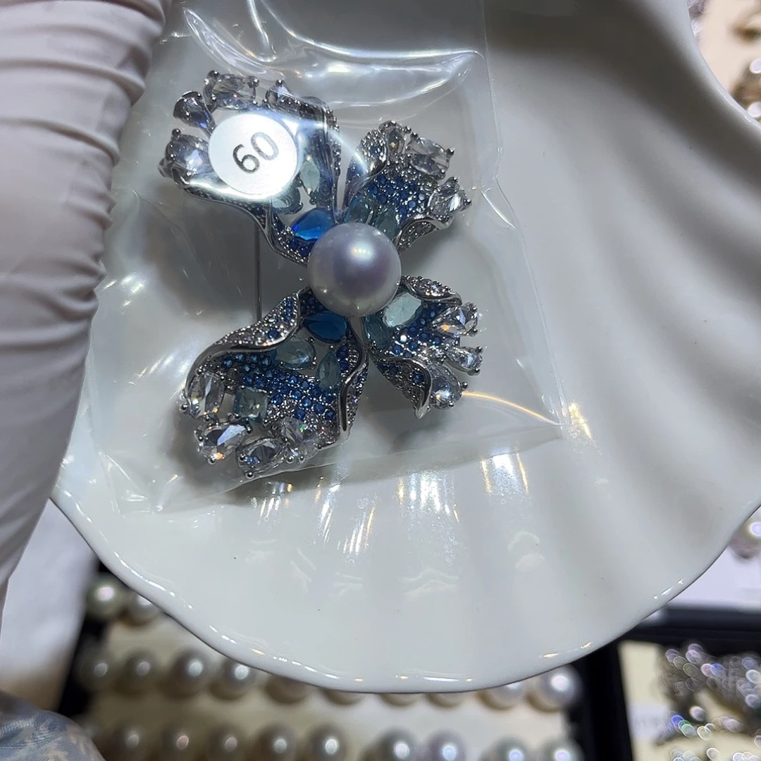 v***a淡水珍珠耳饰未镶嵌