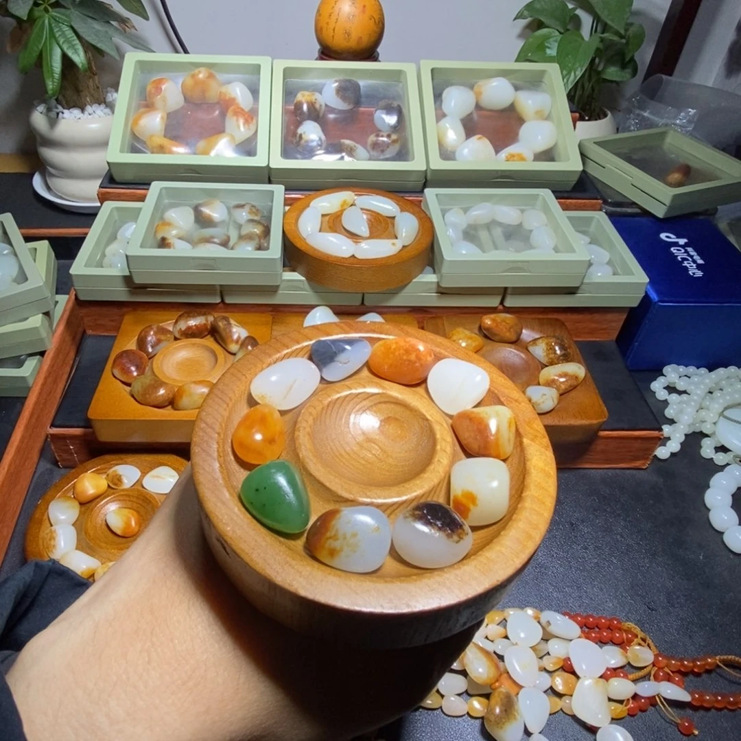 花***手和田玉未镶嵌手串