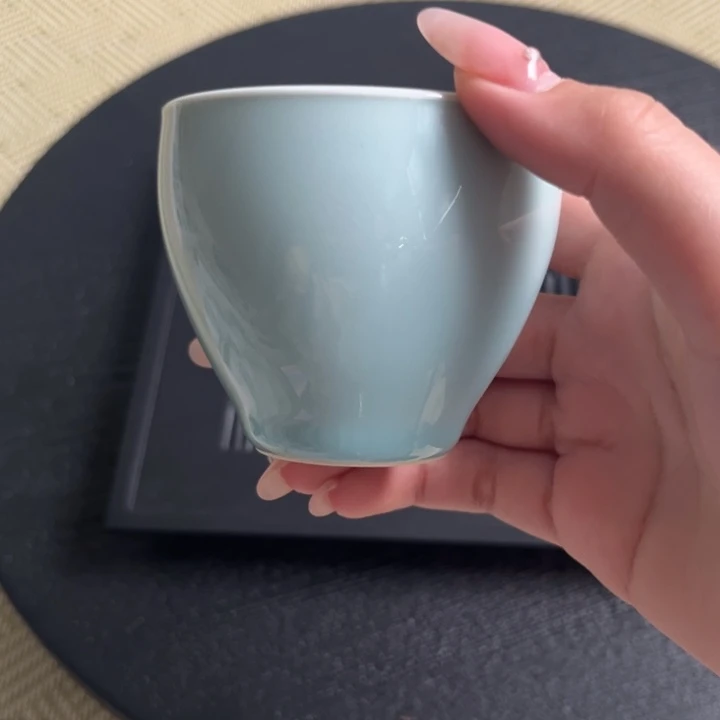 摆件龙泉青瓷杯子