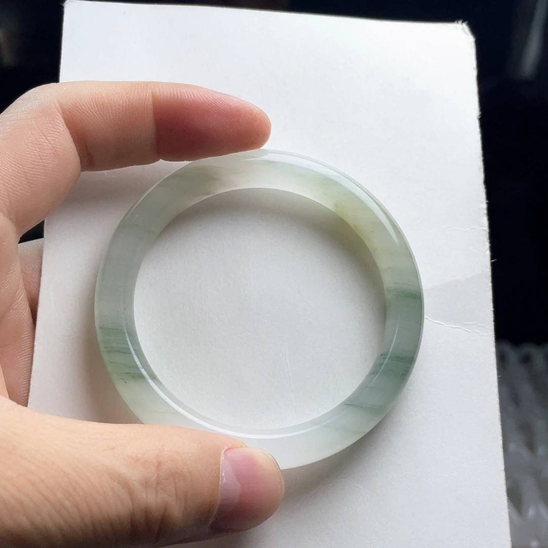 石英质玉（天山翠）手镯未镶嵌