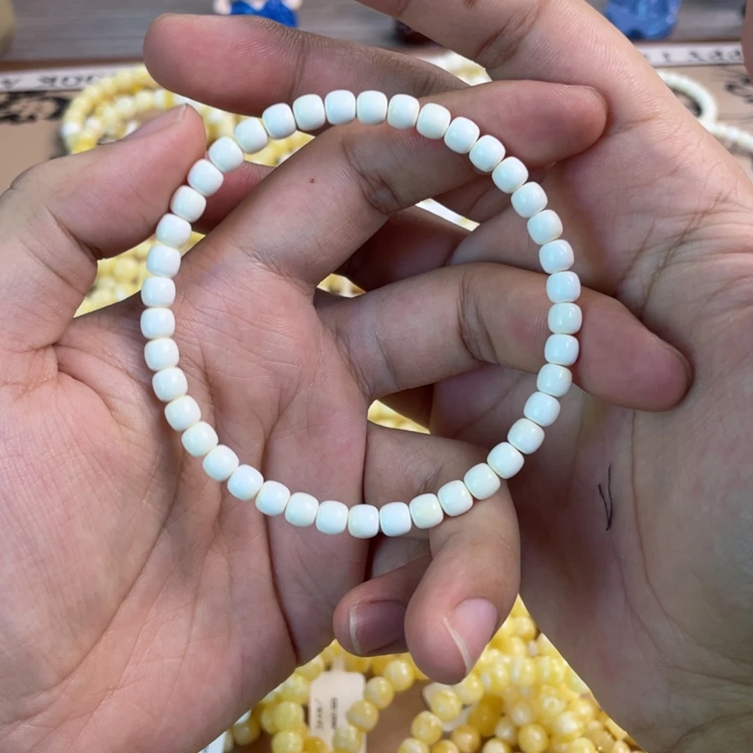 文***佳未镶嵌琥珀手链.........