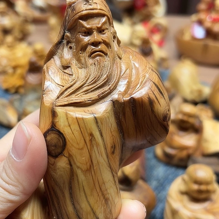 柏木知**乐太行崖柏手把摆件
