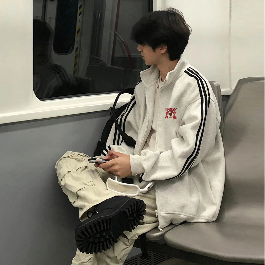 美式卡通草莓熊印花三条杠开衫拉链卫衣男女秋冬季立领情侣外套潮