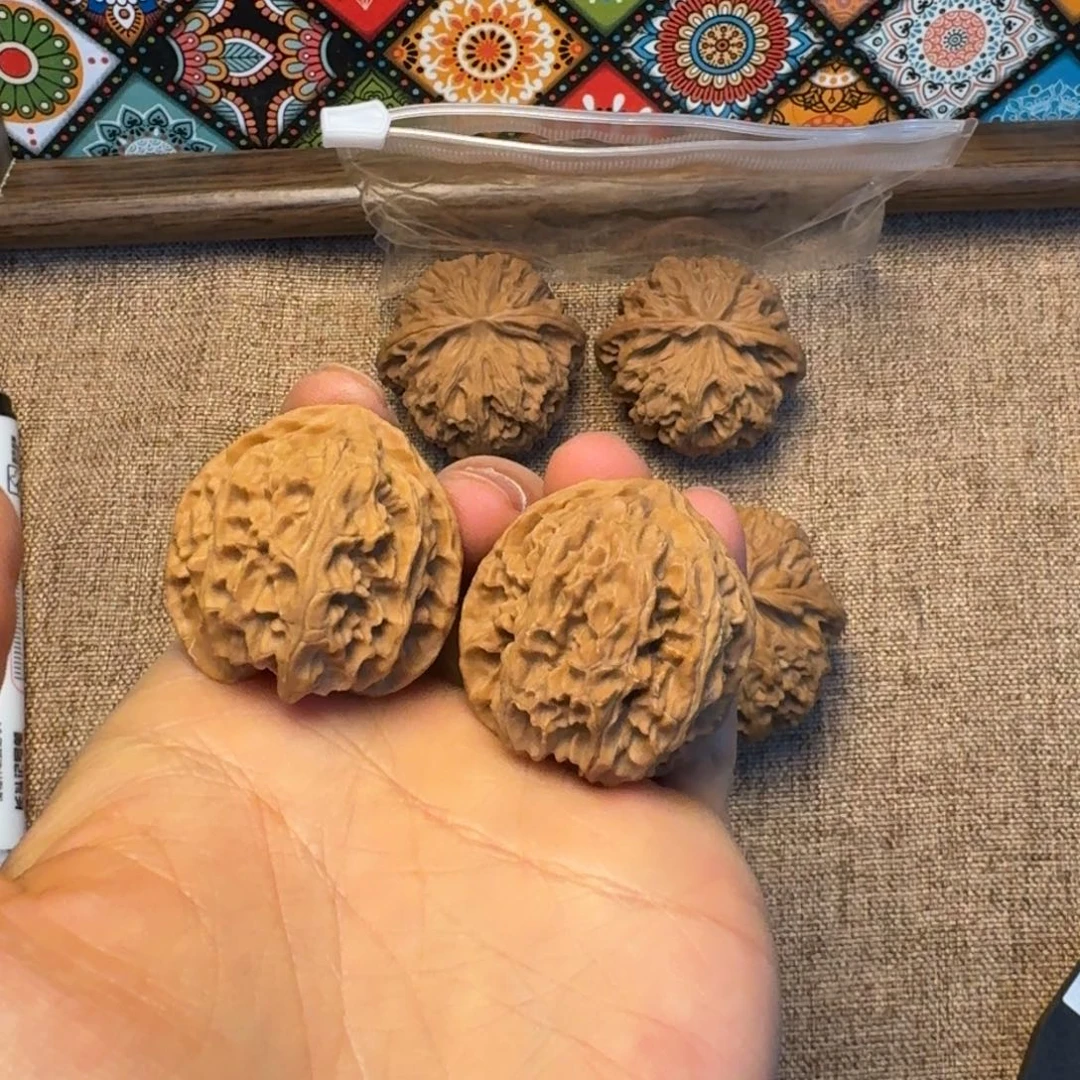 吊坠文玩核桃苹果园