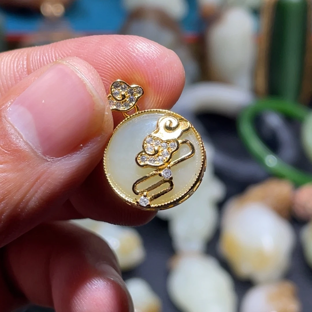 和田玉未镶嵌挂件