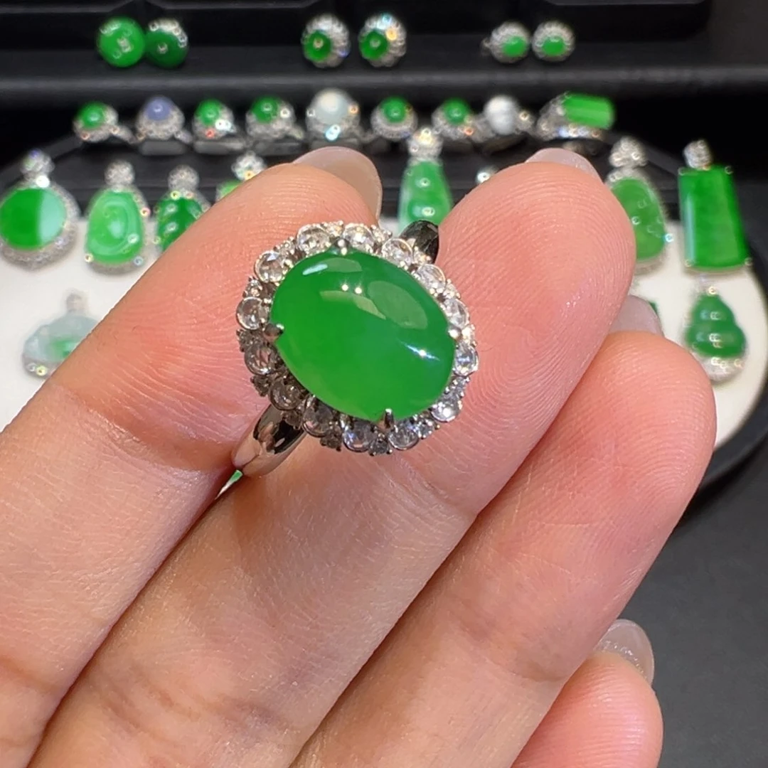 翡翠戒指18K金镶嵌收到货48小时鉴赏期