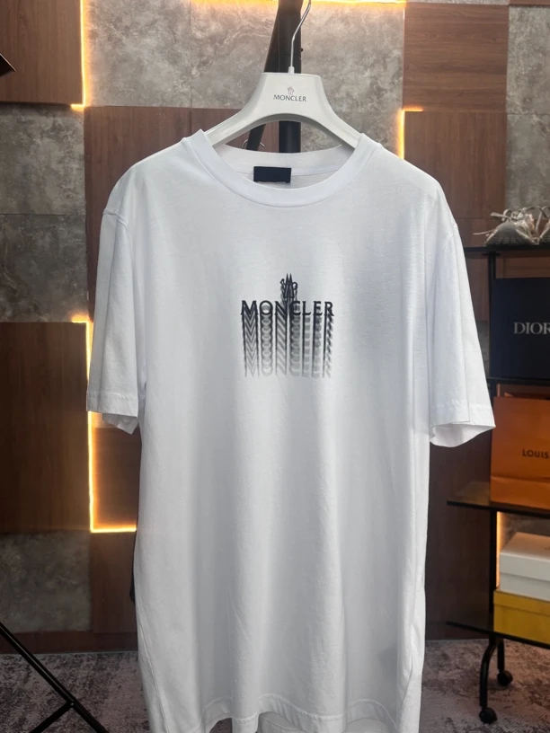 未使用 MONCLER 蒙口盟可睐白色叠影字母印花休闲圆领短袖T恤