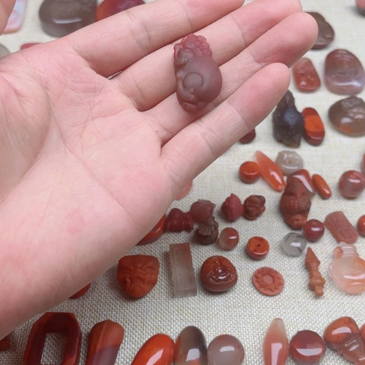 未镶嵌貔貅南红玛瑙