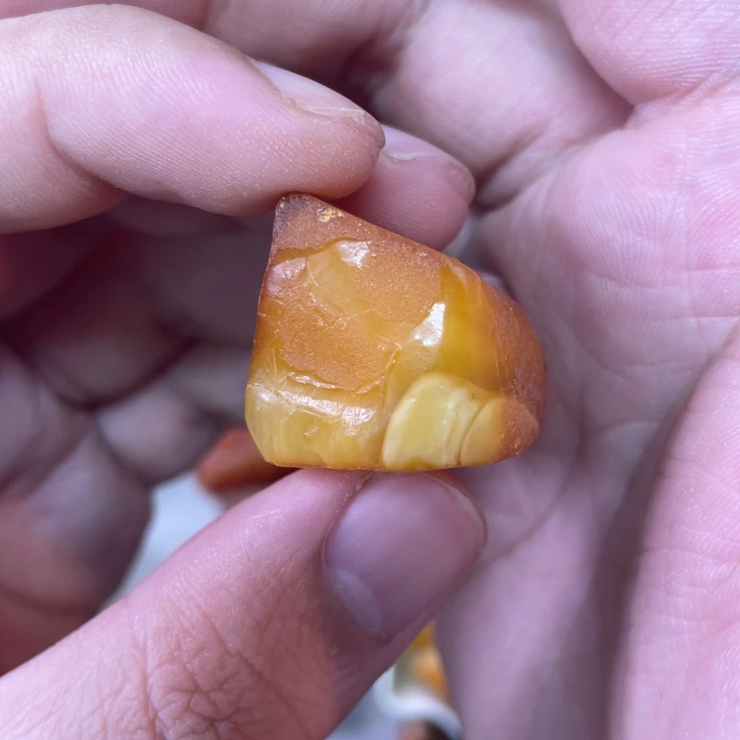 定制琥珀天然琥珀