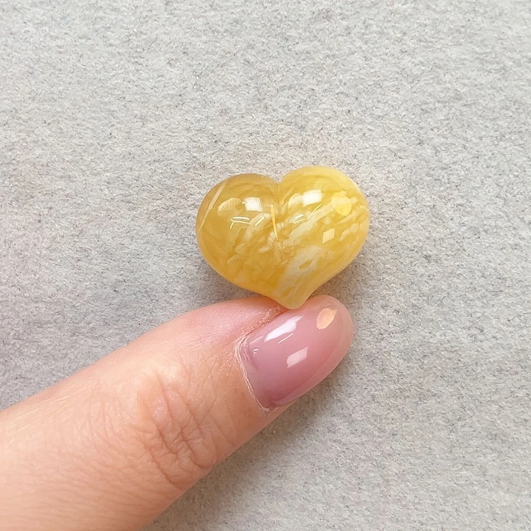 木****琥珀未镶嵌珠宝奇石