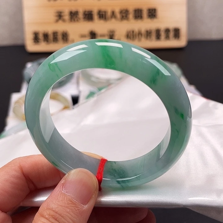翡翠未镶嵌手镯手镯42