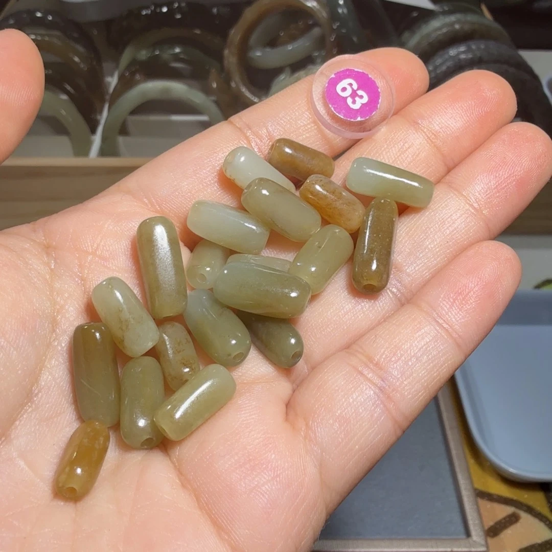 和田玉未镶嵌珠宝奇石