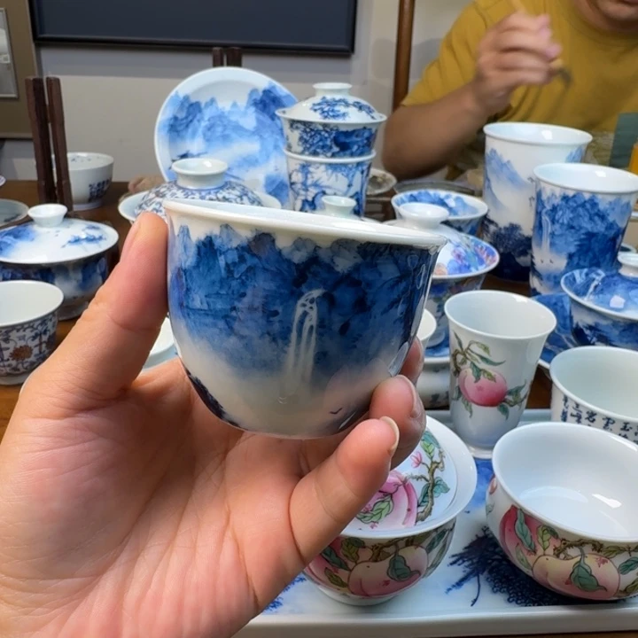 杯子山水画是山水山水