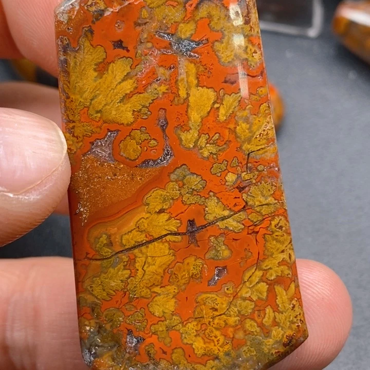 玛瑙/玉髓颈饰未镶嵌神*