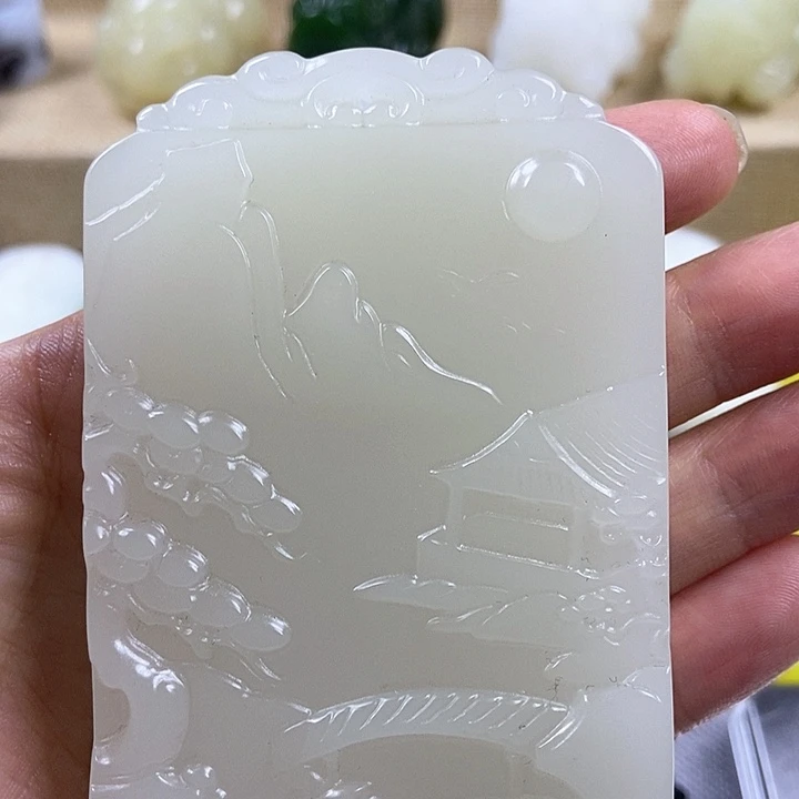 和田玉未镶嵌颈饰