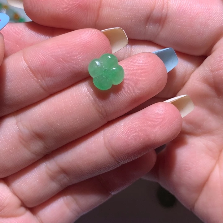 翡翠未镶嵌颈饰无镶嵌23