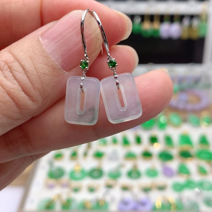 翡翠18K金镶嵌耳饰