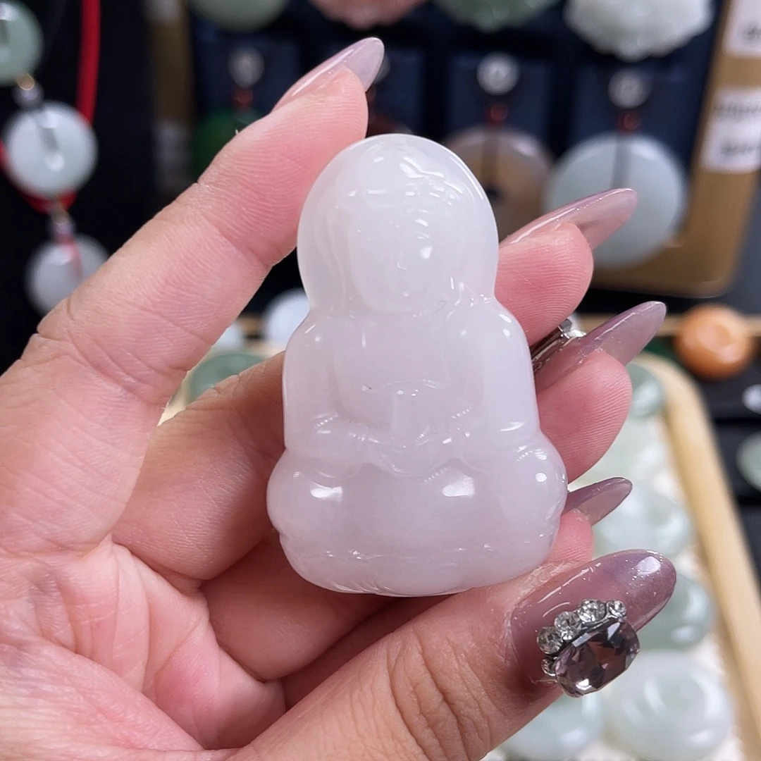石英质玉未镶嵌颈饰奋*
