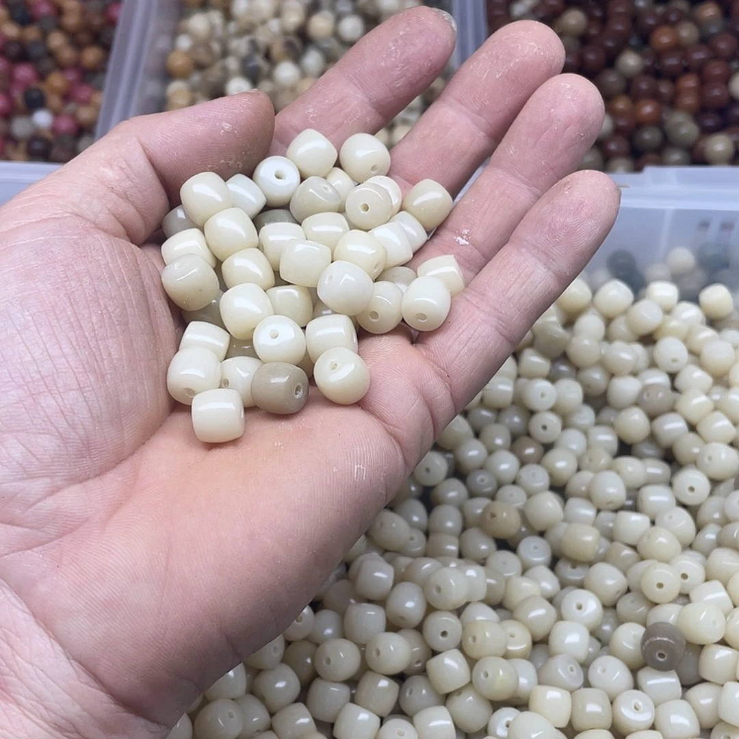 白玉菩提吊坠10、9奶黄直切100颗➕灯牌宠100颗