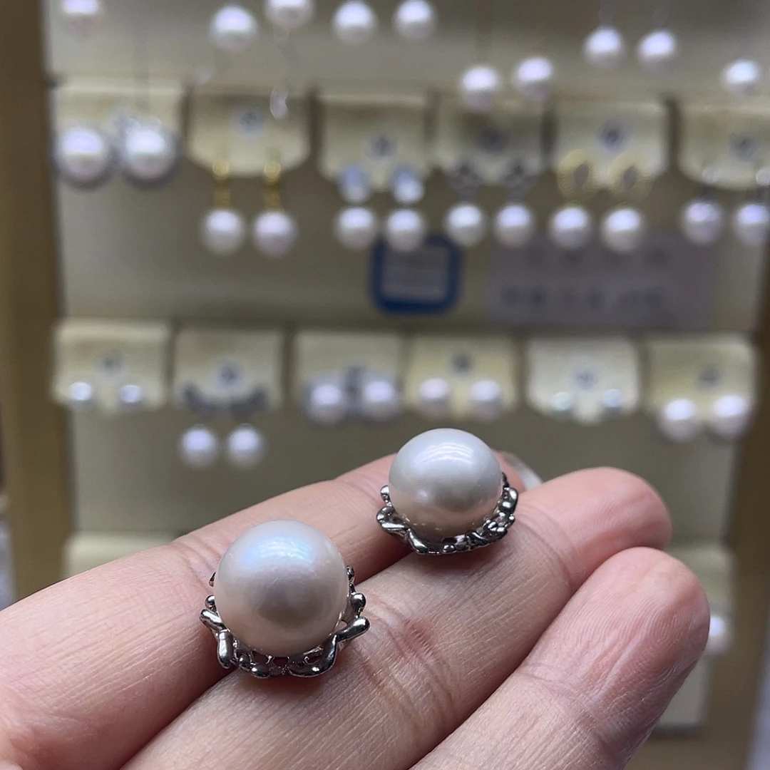 银S925镶嵌耳饰淡水珍珠
