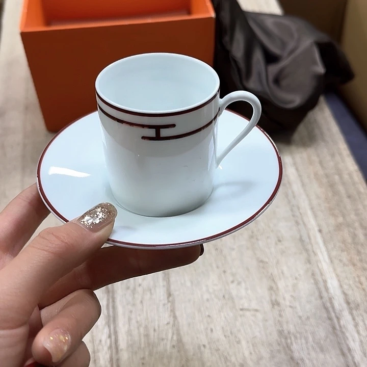 瓷片噗哈哈哈哈哈哈哈哈哈我