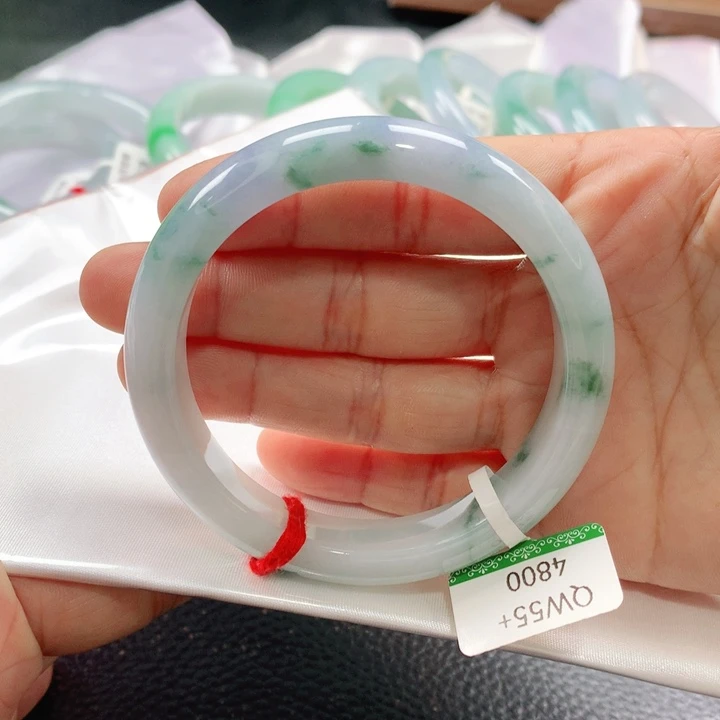 翡翠手镯未镶嵌55555556565