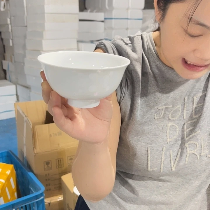瓷片云白4.75英寸米饭碗六个，包邮