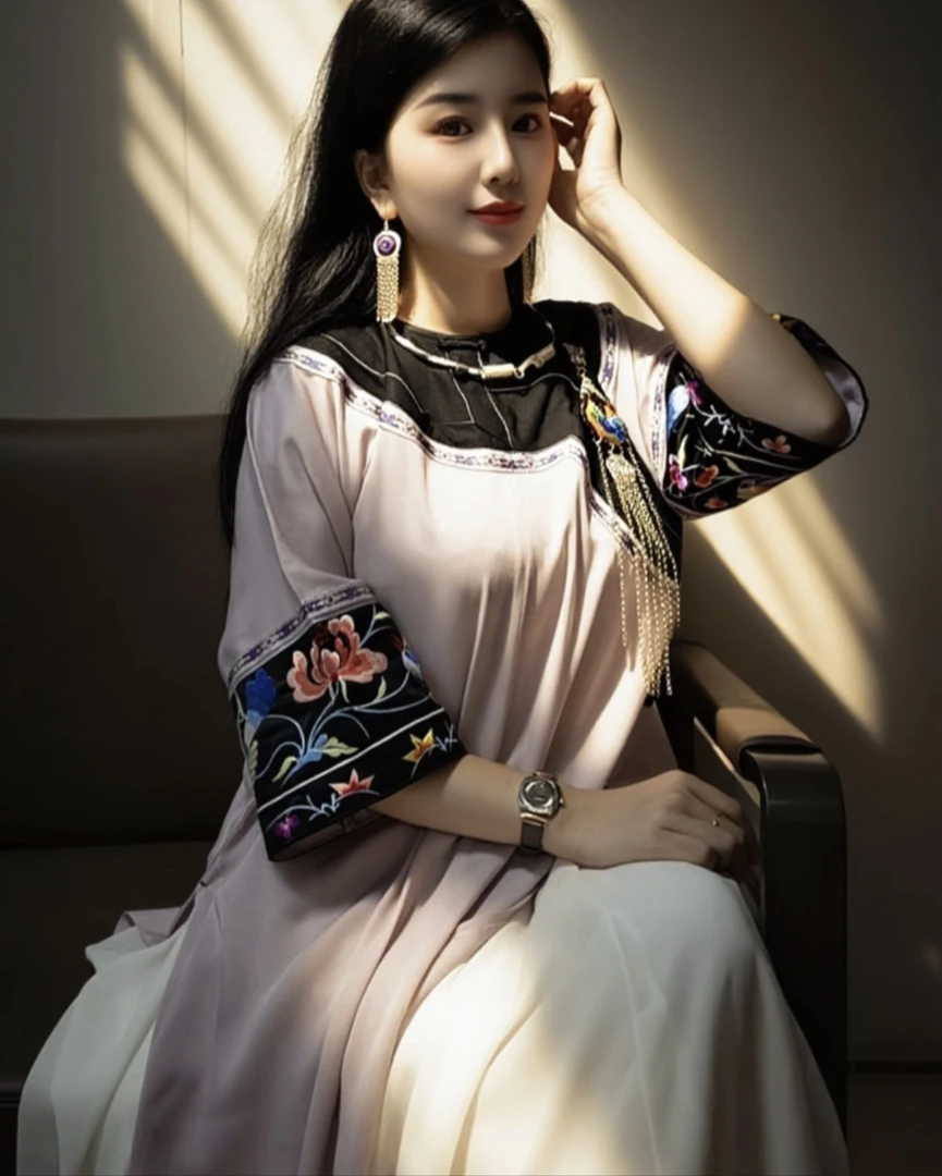 中长款香芋紫大花苗族上衣