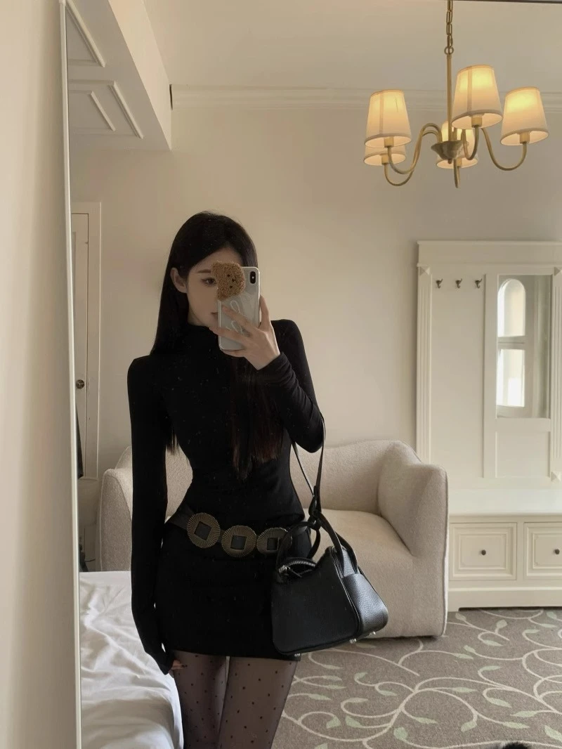 pinkmoon||辣妹半高领长袖连衣裙女秋气质设计感修身显瘦包臀裙子