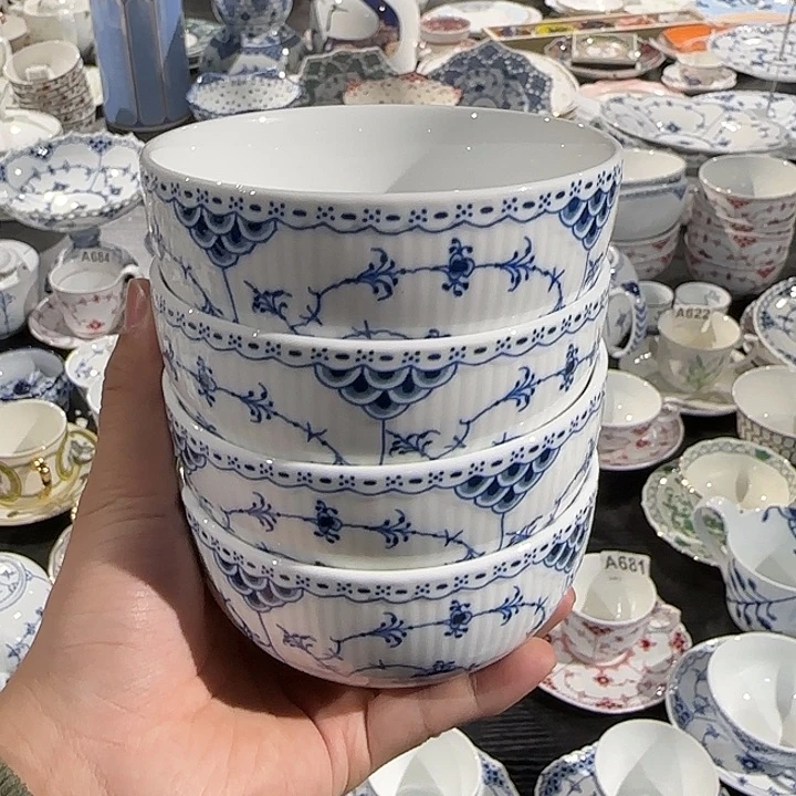 四个米饭碗米饭碗