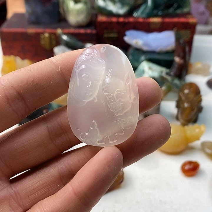 未镶嵌颈饰玛瑙/玉髓