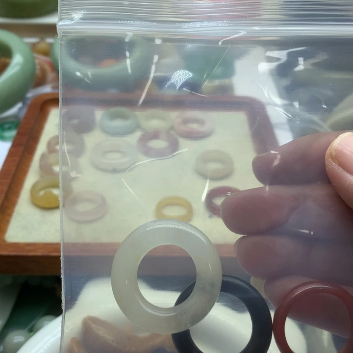 石英质玉zzzzzzzzzzz未镶嵌是***语