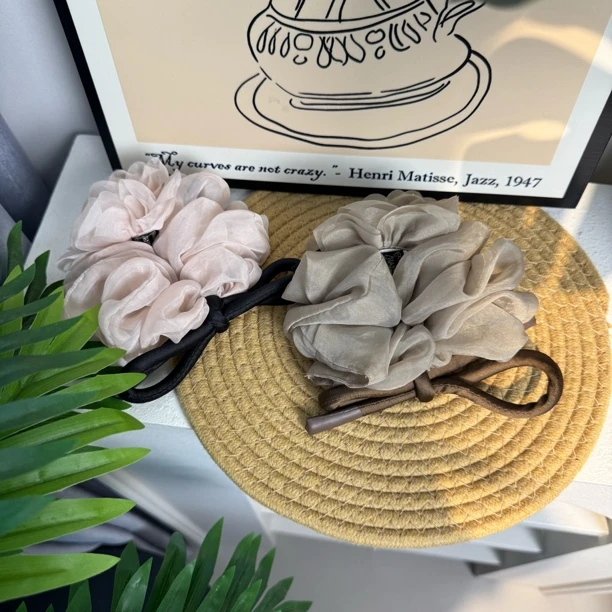 BlomUME韩系扭结欧根纱玫瑰花发圈简约百搭日常发圈发饰头饰头绳