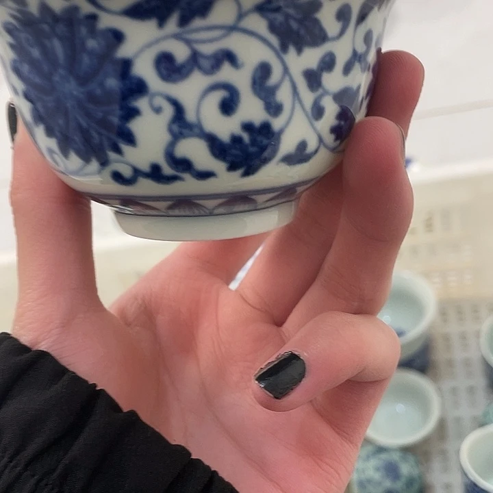 摆件陶景德镇缠枝莲压手杯jjj