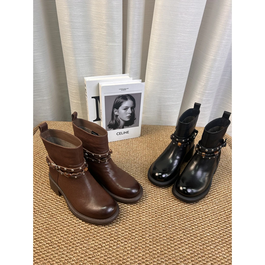 李大龙~牛皮/复古粗跟圆头英伦风短靴8316T