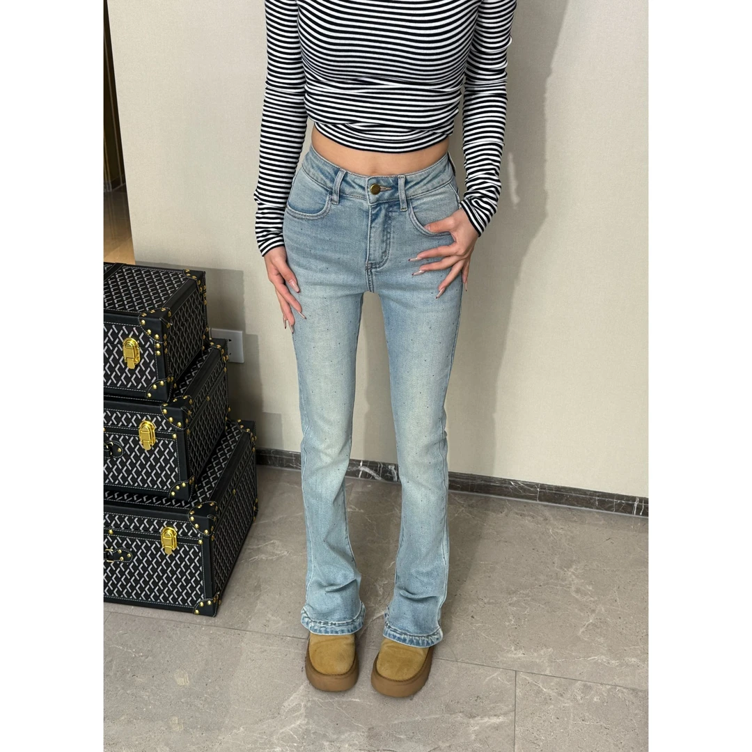 【七柒同款】2025新款辣妹超绝显瘦气质带钻蓝色牛仔喇叭裤