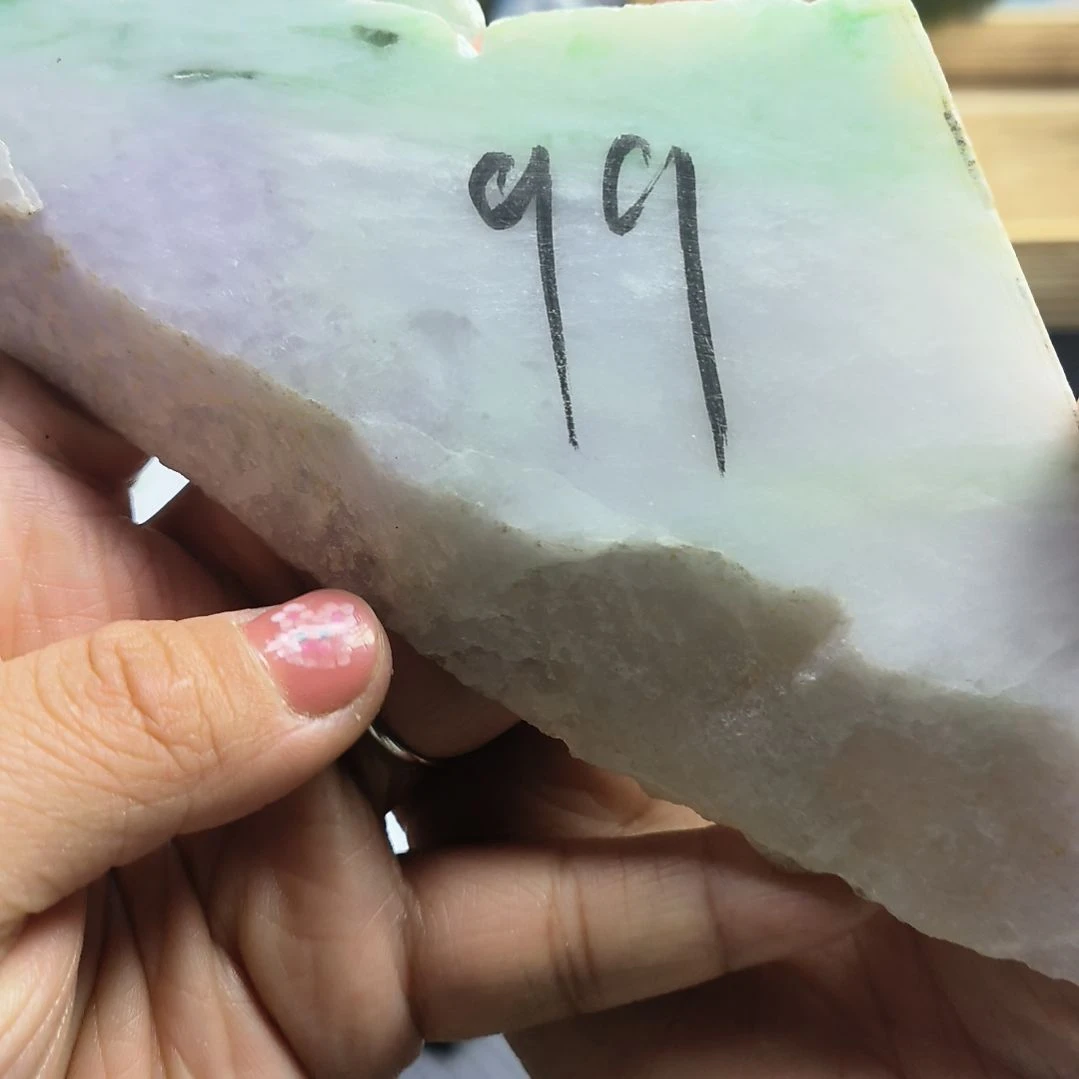 翡翠颈饰未镶嵌天然翡翠a货