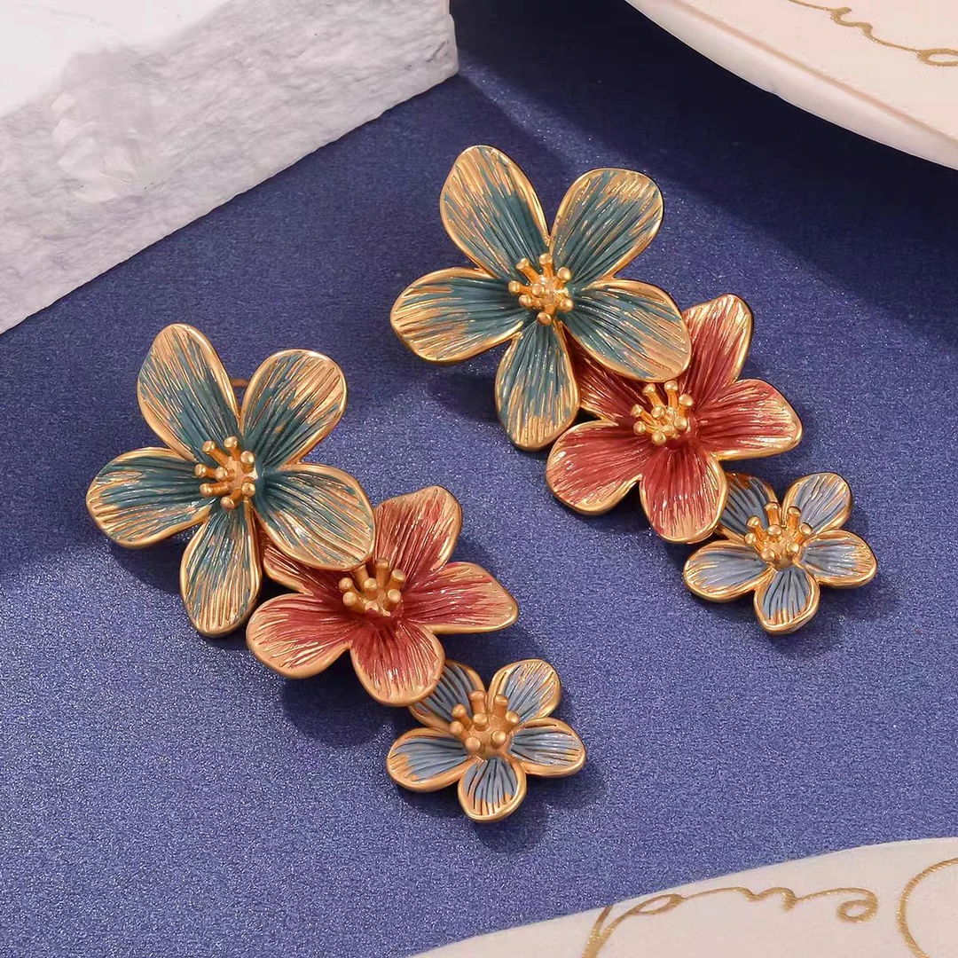 铜合金耳饰 【536】宫廷风花朵复古气质时尚耳钉女撞色彩绘百搭耳饰