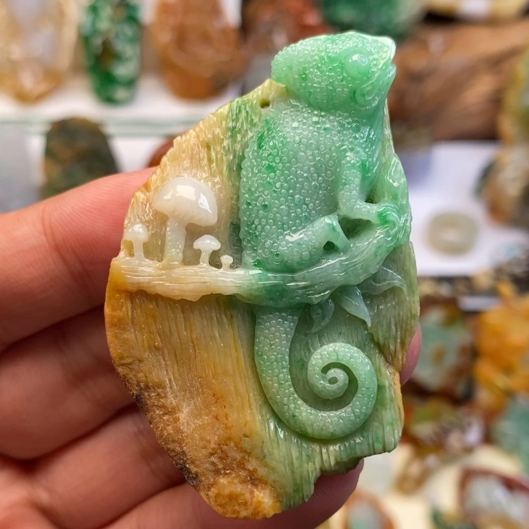 翡翠未镶嵌颈饰缅甸天然翡翠今非昔比