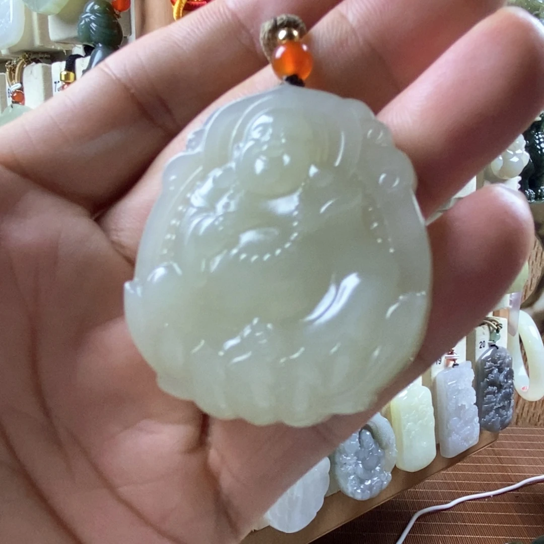 梅***笑颈饰未镶嵌和田玉