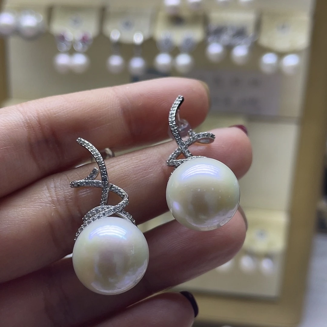 银S925镶嵌淡水珍珠耳饰